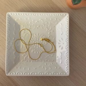 MadeWell Golden Chain Necklace